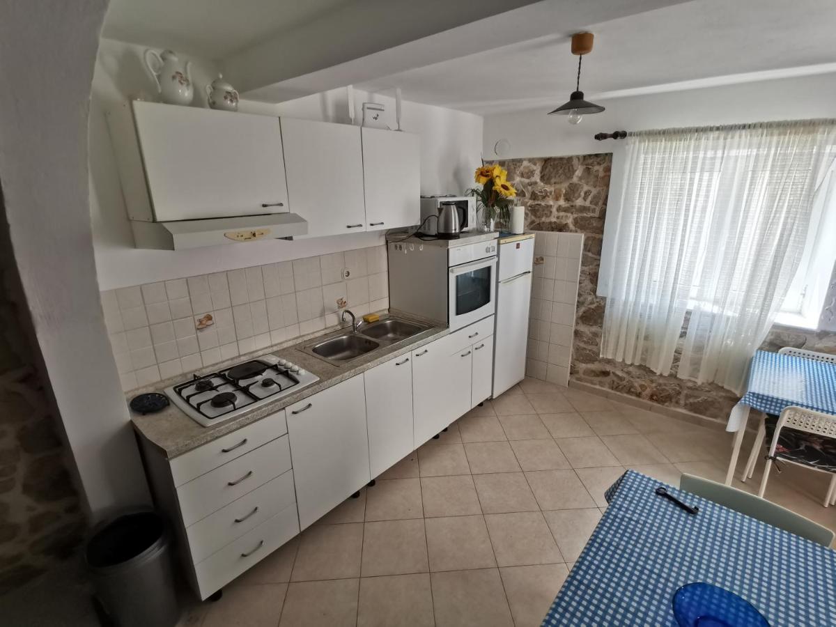 Apartment Titinica 穆泰尔岛 外观 照片
